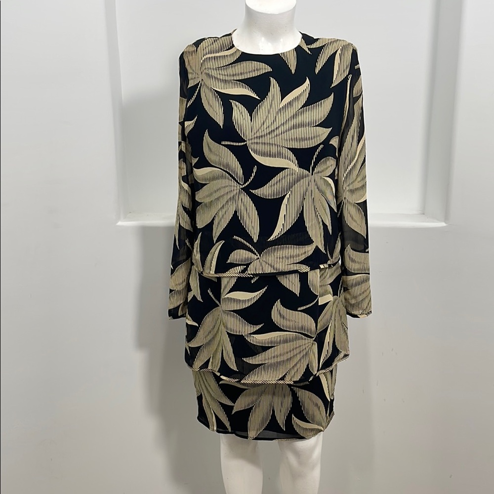 Women's Black and Beige Leaf Print Long Sleeve Dress - Picture 1 of 8